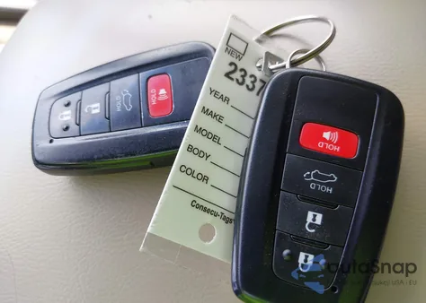 2023 Toyota Rav4 Hybrid Xle из США, поврежденный, VIN 2T3RWRFV8PW182145